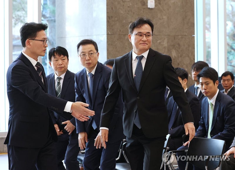 <b>취임</b>식 마친 <b>최재민</b> 서울중수청장