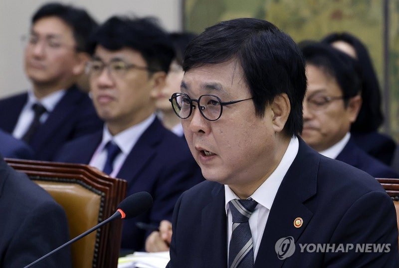 '암살자(들)' <b>국감</b>서 공방…최휘영 "창작에 제약 없어야"(종합)