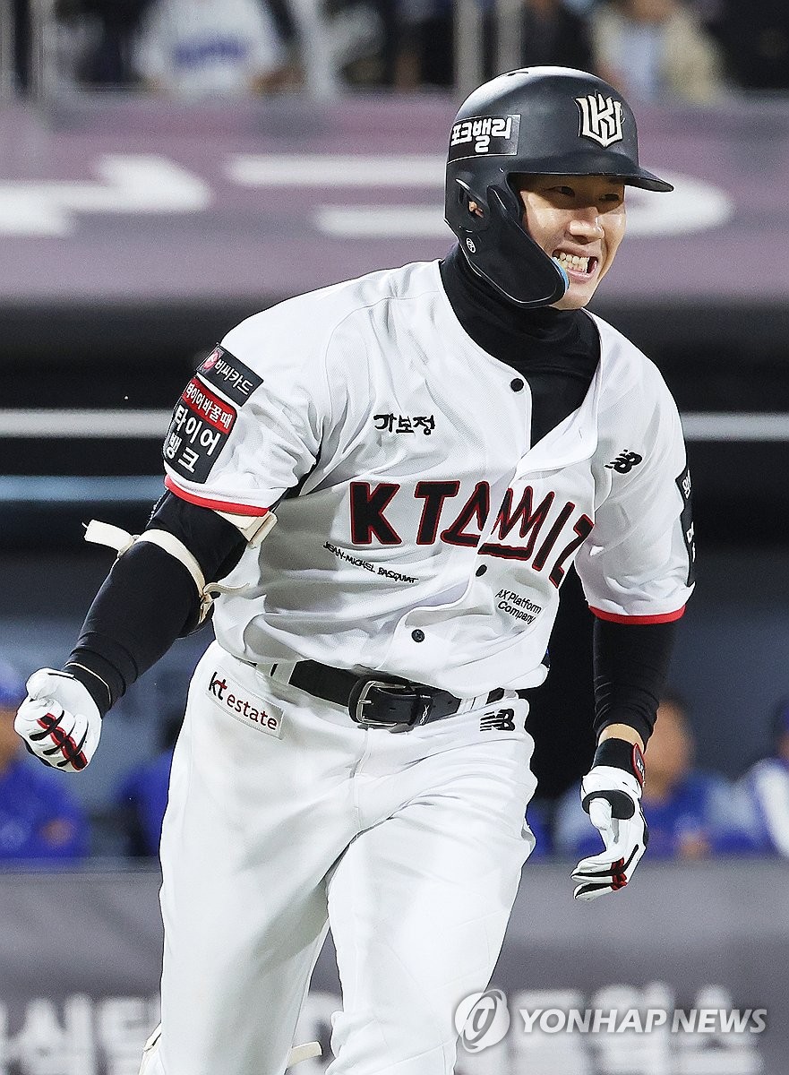 <b>최원준</b>, 204번째 <b>안타</b>