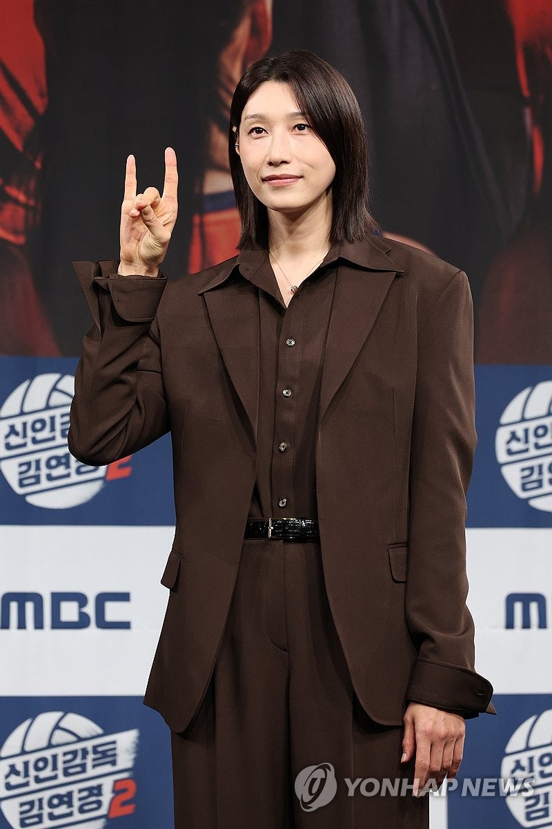 '배구 황제' <b>김연경</b> "이젠 경력직 <b>감독</b>…예능 안에 진심 있죠"