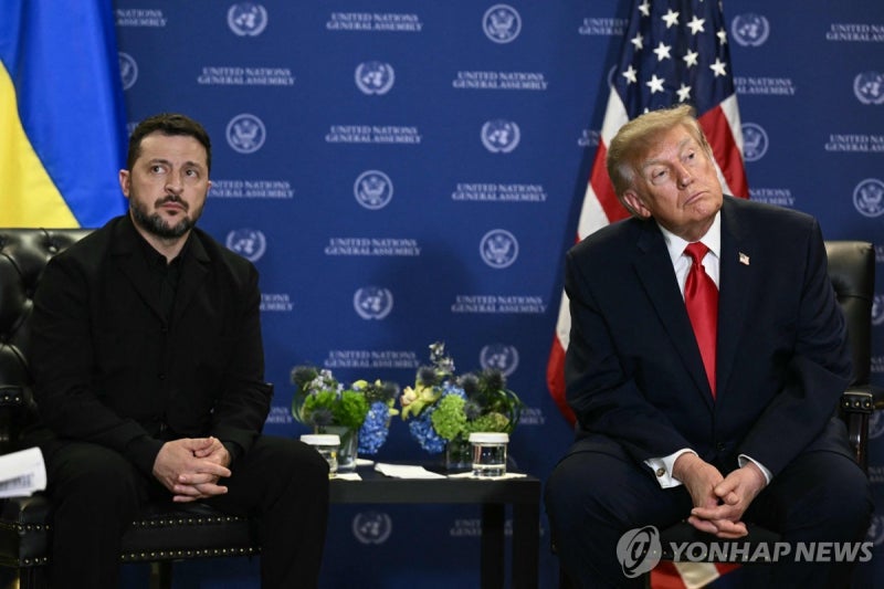"젤렌스키가 요청 무시하자 <b>트럼프</b>, <b>푸틴</b>과 <b>경유 거래</b> 결정"