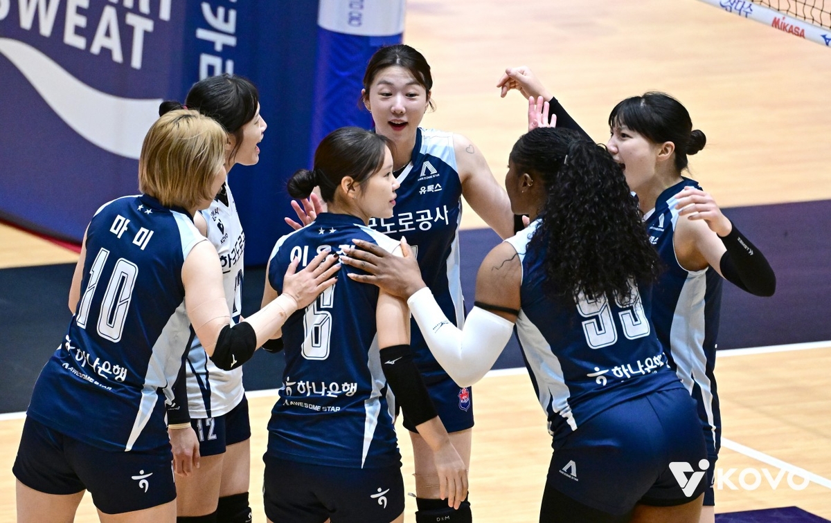 프로<b>배구</b> 도로공사, 현대건설 완파…컵대회 준결승 진출