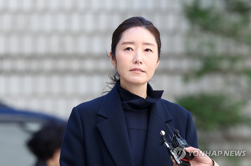 '<b>1억 공천헌금</b>' 무소속 <b>강선우</b> 의원 1심 <b>징역</b> 2년 6개월