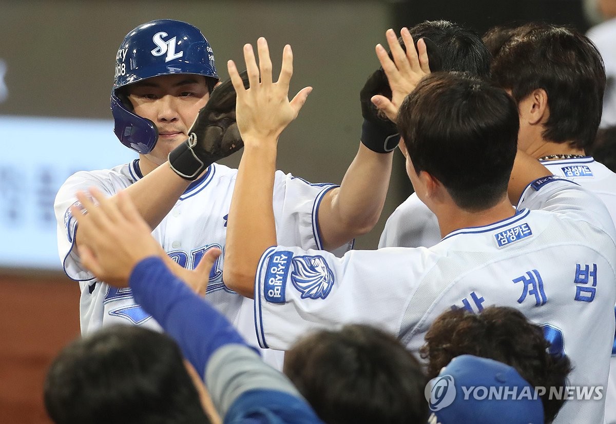 프로야구 삼성 <b>구자욱</b>, 재검진 결과 허벅지 호전…<b>훈련 재개</b>
