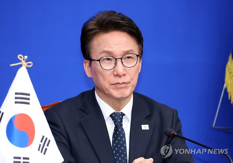김민석, '曺<b>탄핵 추진</b>' 논의 공식화…與법사위원 "反헌법 단죄"
