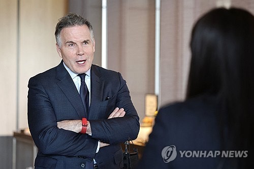 트럼프 측근 美의원 "<b>한미관계 재설정</b> 중…이혼 아닌 부부상담"