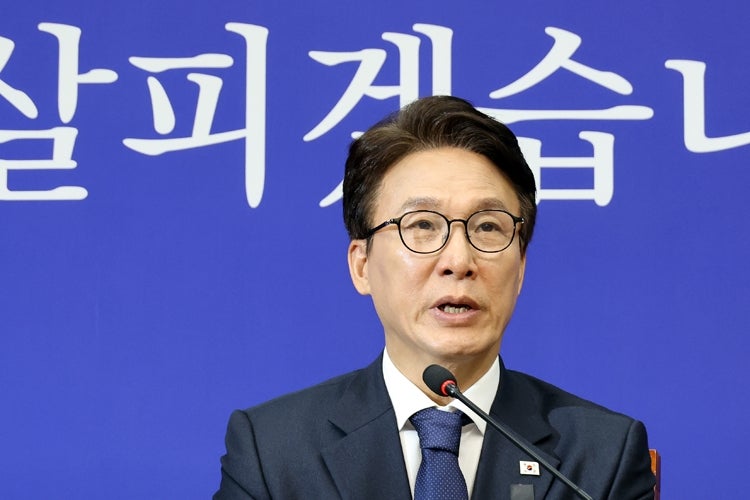 김민석, <b>부승찬</b> 논란에 사과…"모두가 말과 행동 무겁게 해야"