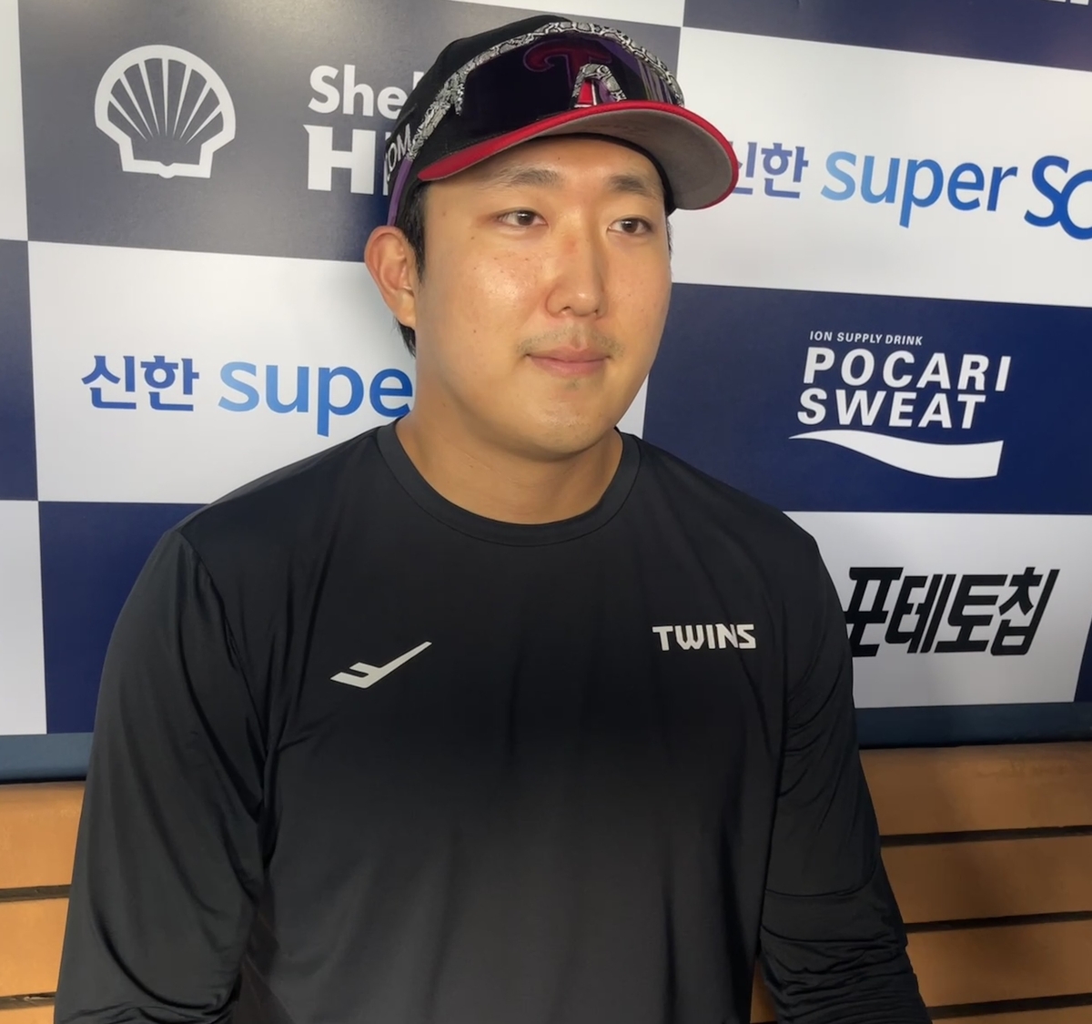 <b>LG 손주영</b> "팔에 힘 안 들어갔지만…이젠 150 문제없어"