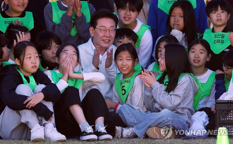 가을<b>운동회</b>에 간 <b>이재명</b> 대통령
