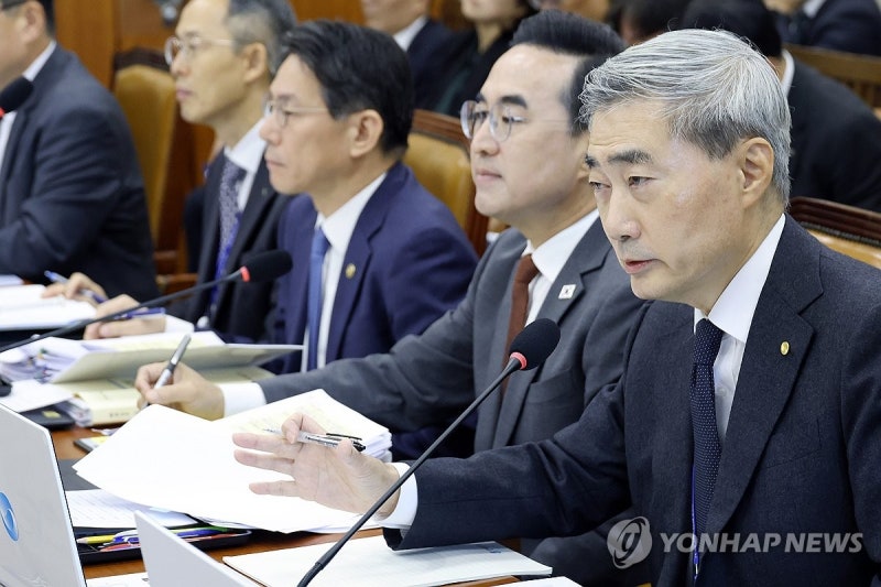 <b>신현송</b> "고성장·고금리 상황에 대비해 정책 펴겠다"