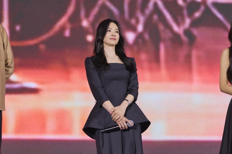 송혜교 "'<b>천천히 강렬하게</b>' 꿈 향한 치열한 이야기에 공감할 것"