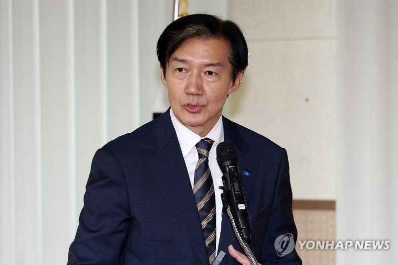 <b>조국</b> "與 권력투쟁에 사법개혁 적기 놓쳐…이대로는 총선 <b>패퇴</b>"