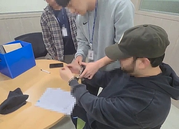 비전공자가 <b>AI</b>로 골프장 등 개인정보 820만건 탈취에 협박까지