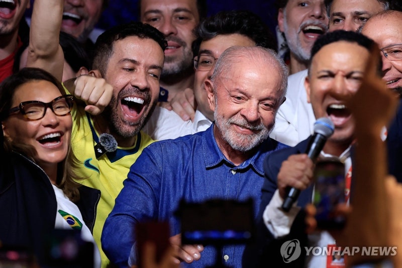 [2보] 브라질 대선서 <b>룰라</b> <b>당선</b> 확정…통산 <b>4선</b> 성공