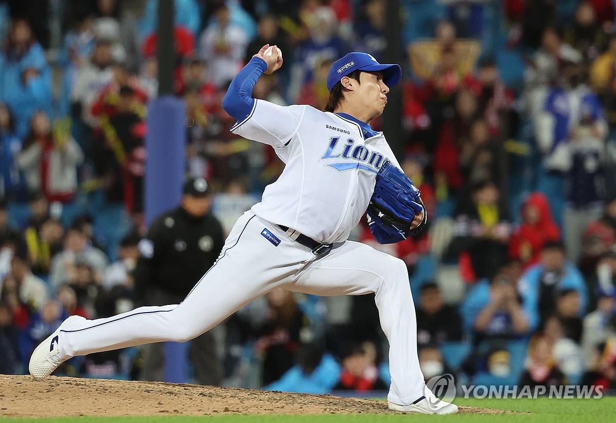 <b>마무리</b> 나선 <b>원태인</b>