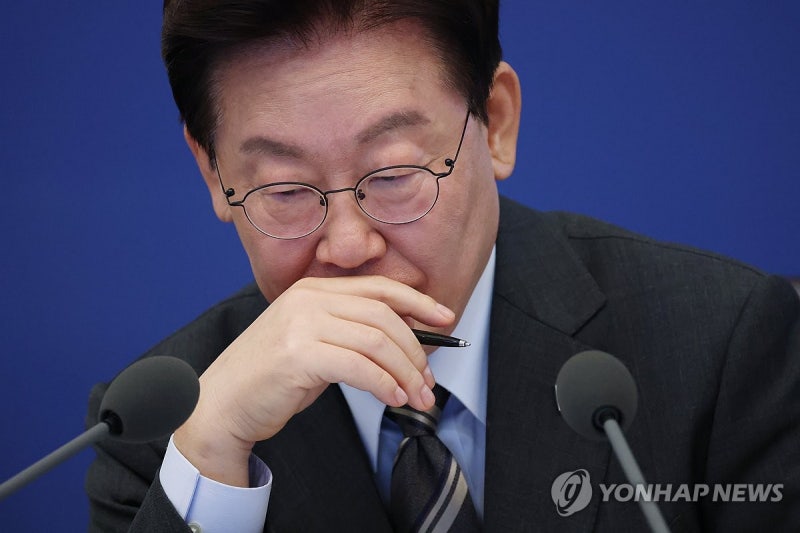 李대통령 "자기만 개혁주체인 양 동지 공격…무책임한 극단주의"(종합)