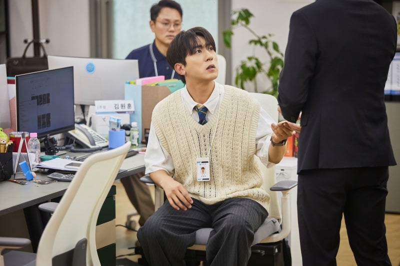 <b>김원훈</b> "부담감에 점심도 못 먹어…'<b>직장인들</b>' 진심으로 임했죠"