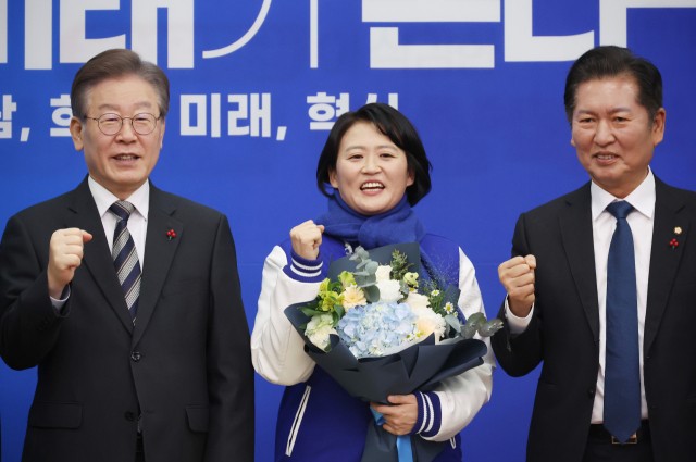 민주당, 총선 1호 인재영입…기후환경 전문가 <b>박지혜 변호사</b>