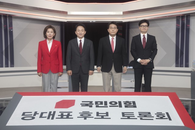 <b>나경원</b> "<b>한동훈</b>, 4·3 청구 확대 주도…왜 보수 우파 눈물 닦아주지 않은 것이...