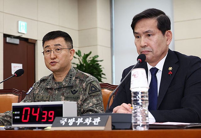 국방부 차관 "군 병력 동원 반대…대통령 <b>계엄령</b> 발동 시 동의하지 않아...