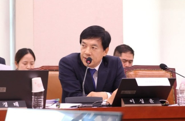 ▲이성윤 더불어민주당 의원이 2일 이재명 후보에 대한 대법원 판결과 관련해 "2차 인혁당 사건이 떠오른다"며 '사법 쿠데타'로 규정하며 형사소송법 개정안의 법사위 상정을 밝혔다.ⓒ이성윤 의원 페이스북
