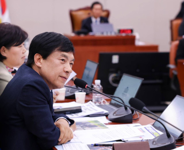▲이성윤 의원은 10일 "국힘이 간밤에 윤석열처럼 대선후보를 내란대행으로 바꿔치기하는 야습(夜襲) '정치 쿠데타'를 일으켰다"고 비난했다.ⓒ이성윤 의원 페이스북