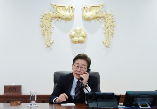 李대통령, 日 <b>이시바</b>와 <b>통화</b>…시진핑보다 먼저