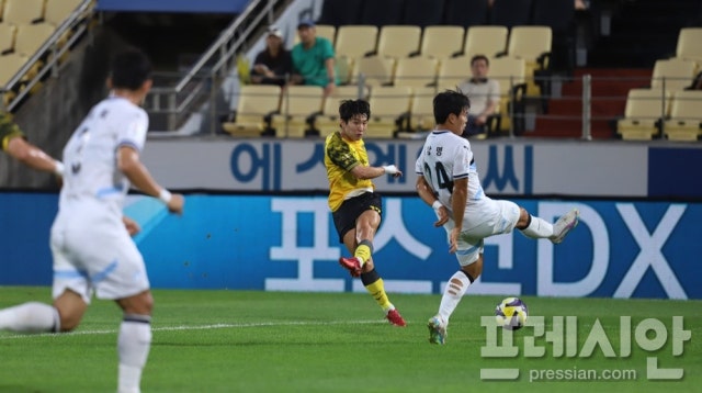 선두권 노리던 <b>전남</b>드래곤즈, 홈서 <b>천안시티</b>에 '역전패' 충격