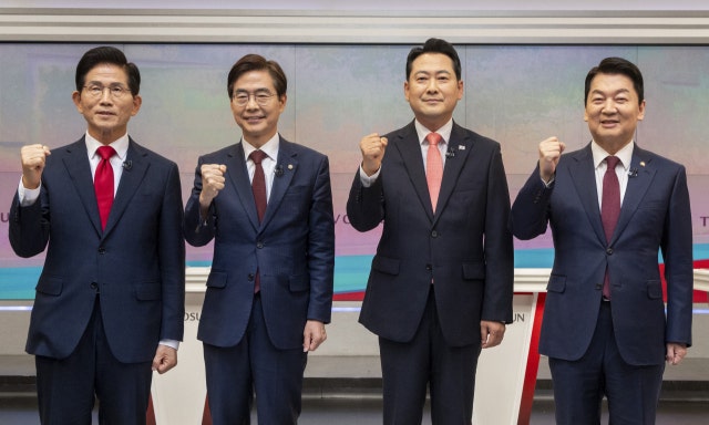 장동혁 "<b>전한길</b>에 <b>공천</b> 줄 수 있어"…경악한 찬탄파 "놀랍다"