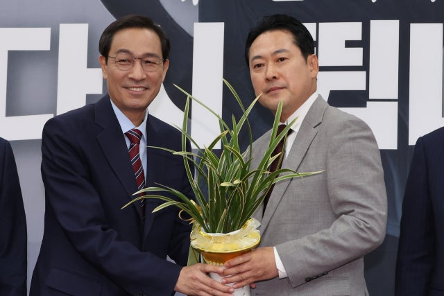 <b>장동혁</b>, 李<b>대통령 회동</b> 제안에 "단순한 만남은 의미없다"