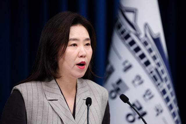 '대법원장 <b>사퇴</b>' 요구에 대통령실 "원칙적으로 공감"