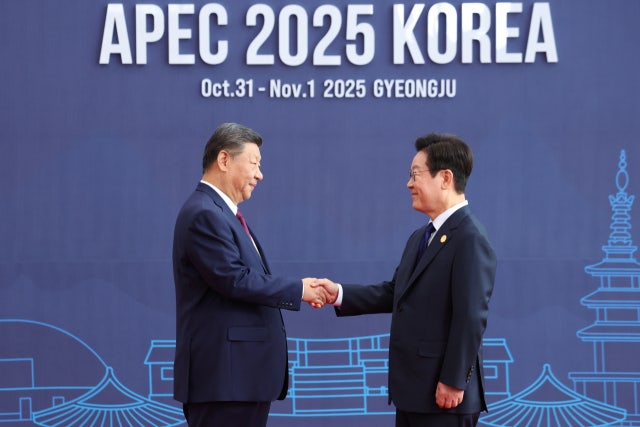 <b>한중 정상회담</b> 앞두고 北 "비핵화는 '개꿈'" 반발