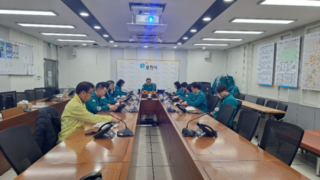 ▲    </div>

    <div class=