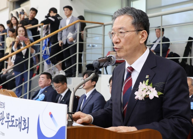 정성호, 정청래에 일침…"보완수사권 폐지? 대안 있나"