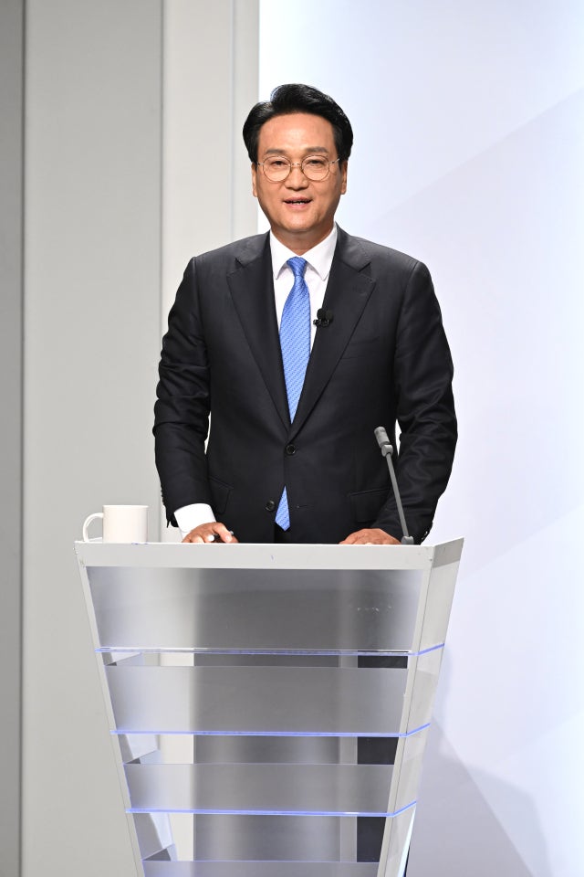 '참교육' 드라마처럼?…안민석 "교권보호국 신설 공개토론 제안한다"