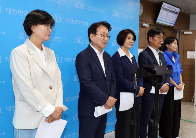임미애 "지지율 역전 충격…지도부, 민심 받아들이는 태도에 문제"
