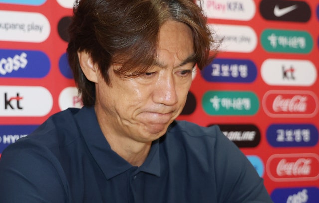 BBC "한국 팬, 축구 모르는 한 사람 변덕에 감독 바뀐다 비판…지금 전환점 삼아야"