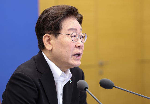 李대통령 지지율 58%…하락세 멈추고 소폭 반등
