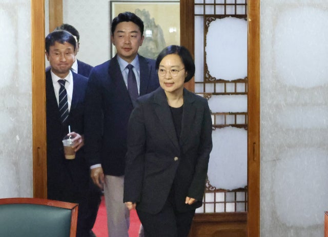 '<b>3대 메가프로젝트</b>'에 머리 맞댄 당정청…한성숙 "민간까지 원팀"