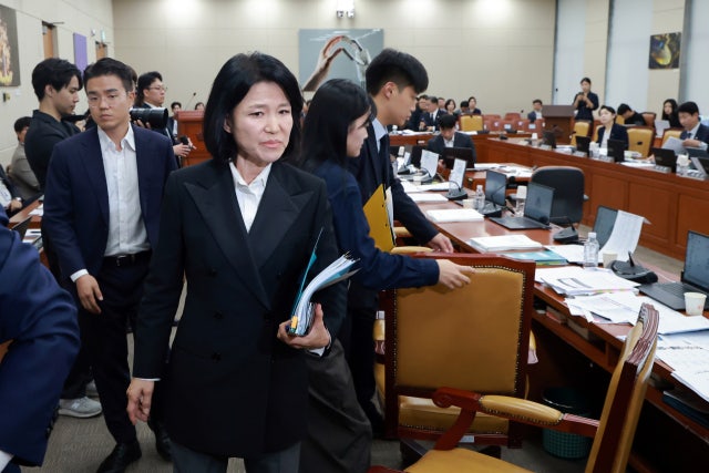 [속보] 이진숙, 방미통위 국감 <b>제척</b>안 민주당 주도로 가결