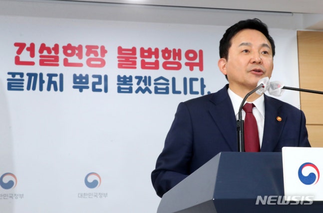 '월례비 철퇴' 타워크레인 조종사...정상임금은 얼마 받나