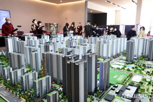 무주택·거주지 요건 폐지…800여가구 남은 '둔촌주공'에 단비