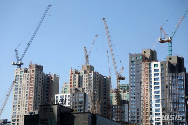 분양금 다 냈는데…조합-시공사 공사비 갈등에 입주 '막막'