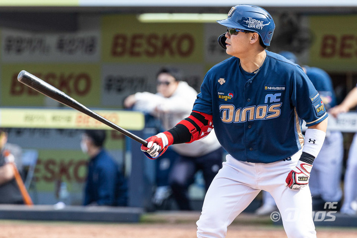 배트에 머리 맞았던 NC <b>박세혁</b>, 열흘 만에 <b>1군 복귀</b>