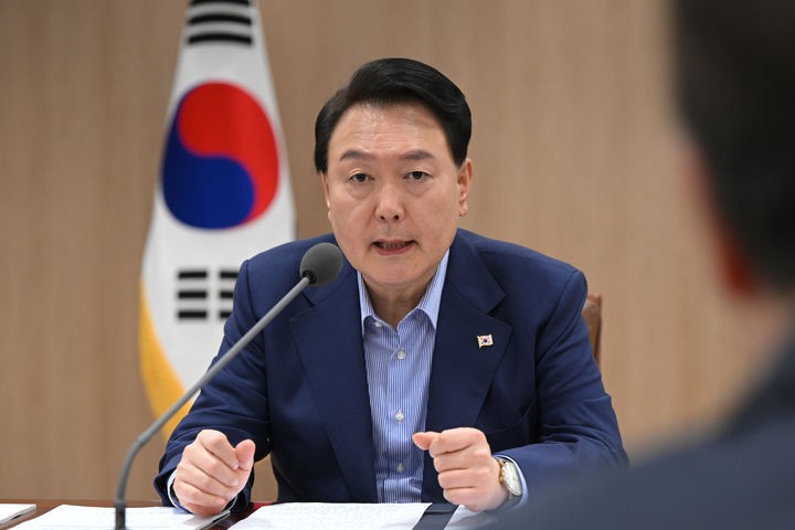윤, <b>10월2일 임시공휴일</b> 지정안 재가…'추석연휴 6일' <b>확정</b>