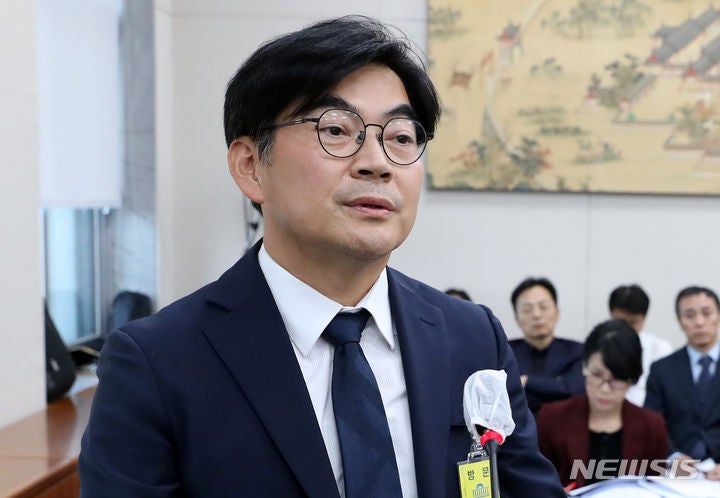 경찰, '아들 학폭 <b>청문회 불출석</b>' <b>정순신</b> 일가족 檢 송치