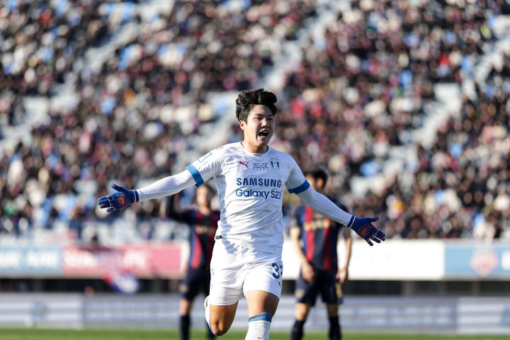 프로축구 수원 <b>김주찬</b>, 10~12월 K리그 영<b>플레이어</b>상