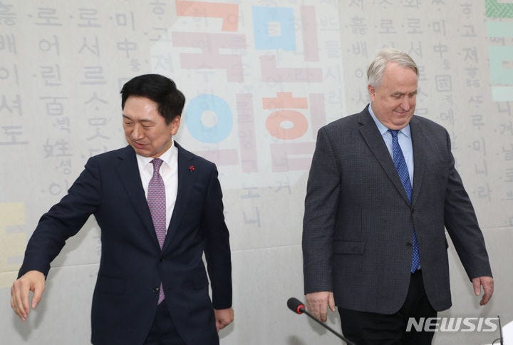 '당대표 사퇴' <b>김기현</b>, <b>울산</b> <b>출마</b> 시사…"지역구 발전에 전념"
