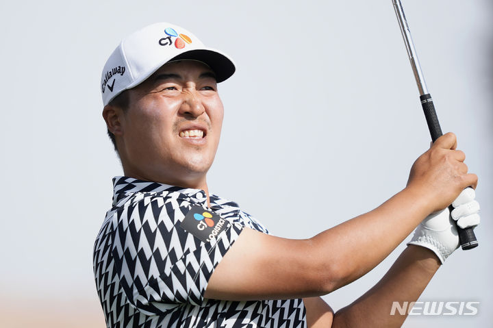 <b>이경훈</b>, PGA 아메리칸 익스프레스 2R 3위…<b>김시우</b> 5위(종합)