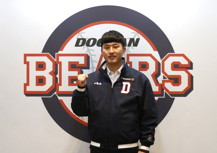 <b>두산</b>, 내부 FA <b>홍건희</b>와 2+2년 최대 24억5000만원 계약
